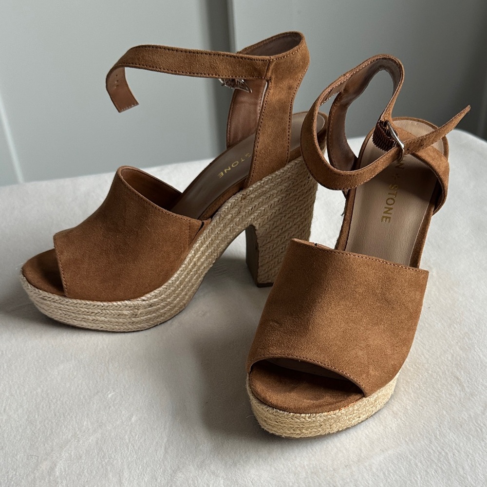 Platform Wedge Sandals - Picture 2 of 5